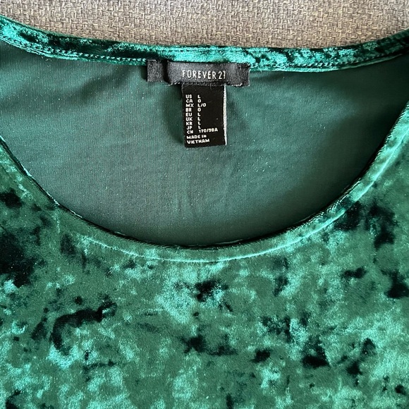 Crushed Velvet Crop Top Tee - Picture 3 of 3